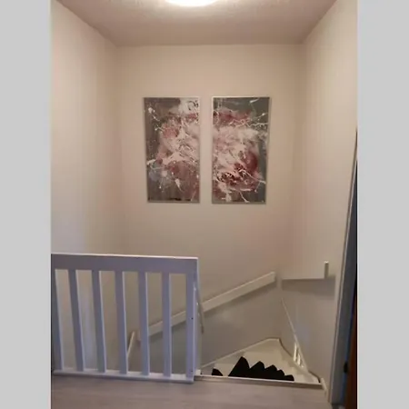 Cosy & Modern In Centre! *